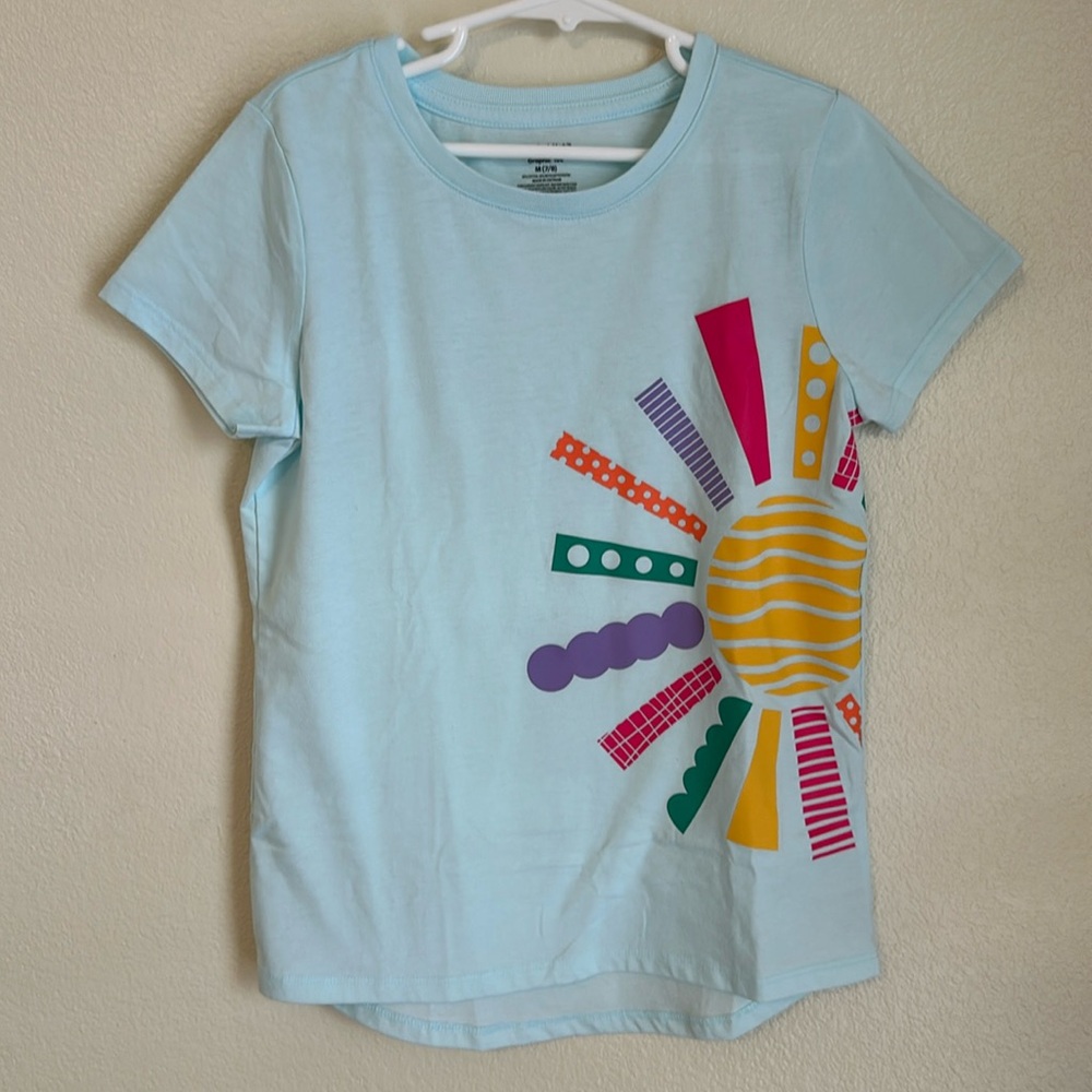 🌸Rainbow Sun Graphic Tee🌸